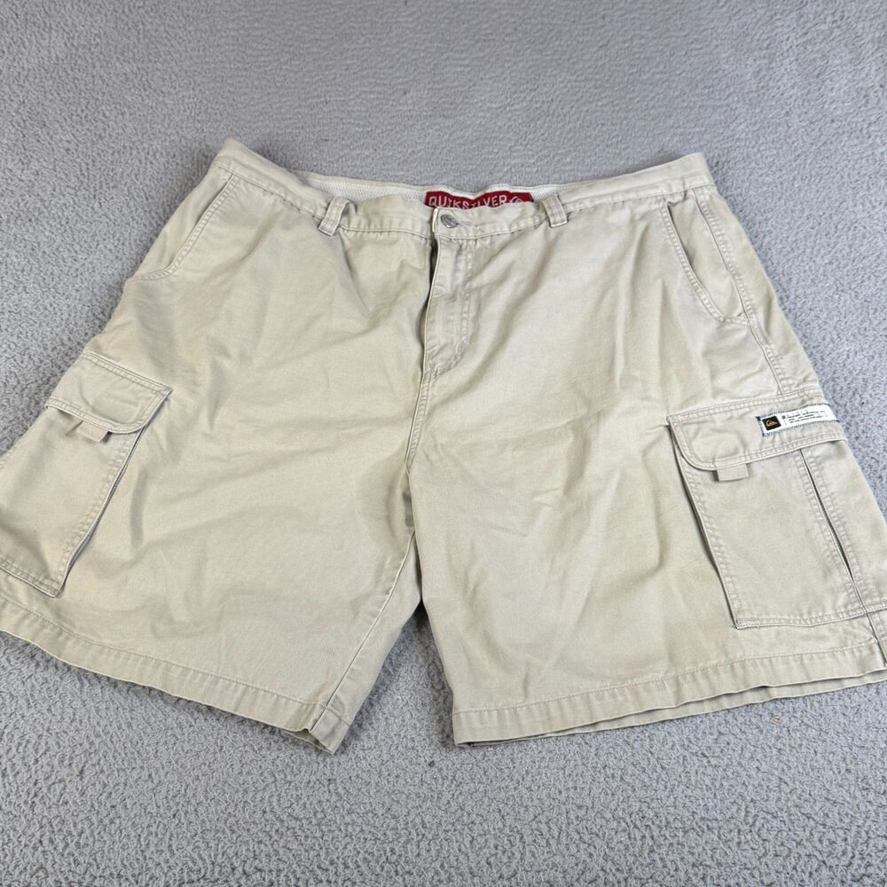 VINTAGE QUIKSILVER Cargo Shorts Mens 42 x 9" Tan Khaki Pockets Streetwear Y2K